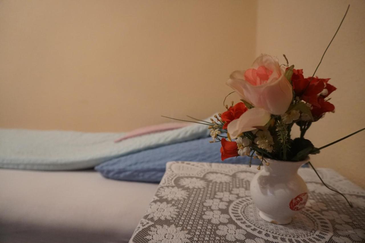 Piri Vendeghaz Hotel Хайдубьосьормени Екстериор снимка